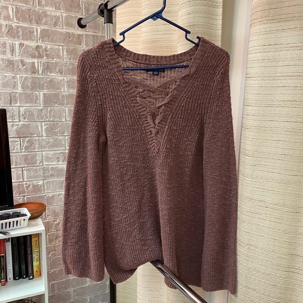 American eagle v-neck sweater